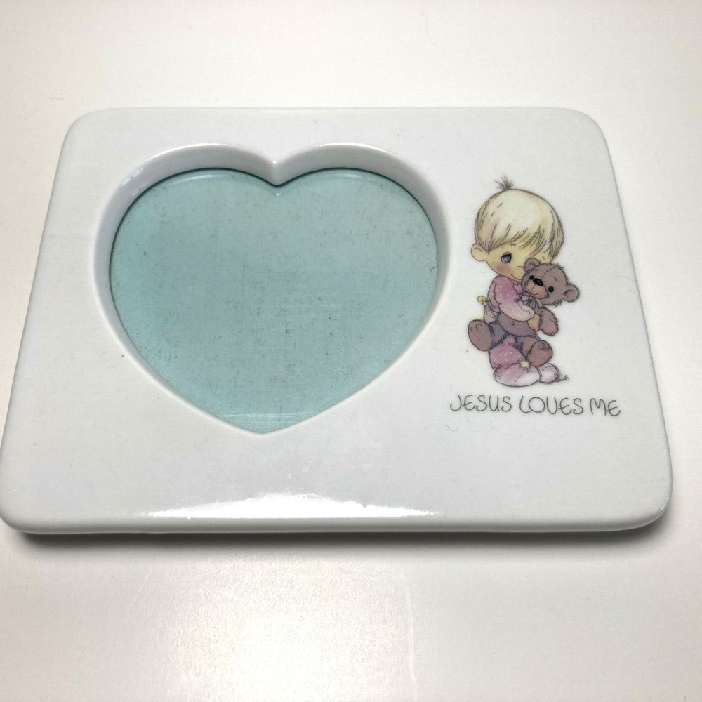 Vintage Precious Moments Porcelain Photo Frame  Jesus Loves Me   1986 BOY